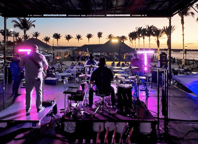 Things To Do 1511441A-E6B9-4B26-BE04429068780048Nightlife.png